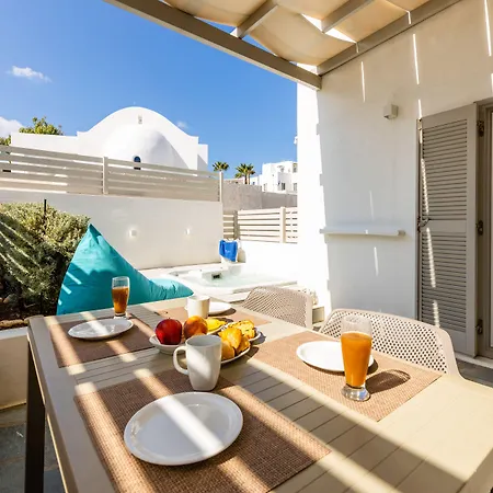 Kandiani Bleu Ciel Naousa (Paros)